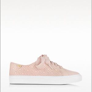 Tory Burch Marion Quilted Lace-Up Sneakers size 8
